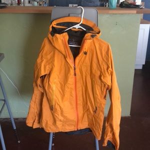 Patagonia gortex raincoat